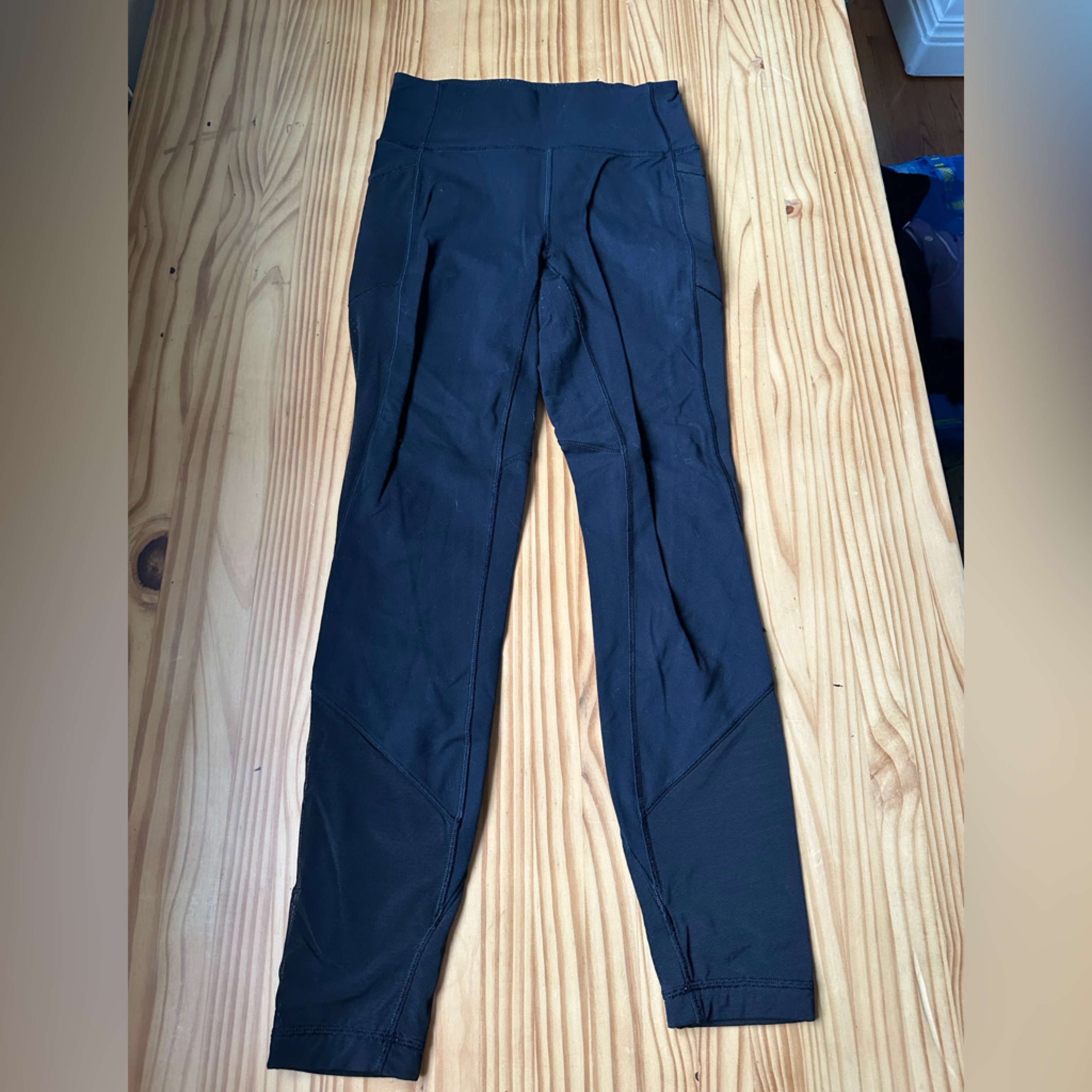 Lululemon Leggings With Mesh Panels